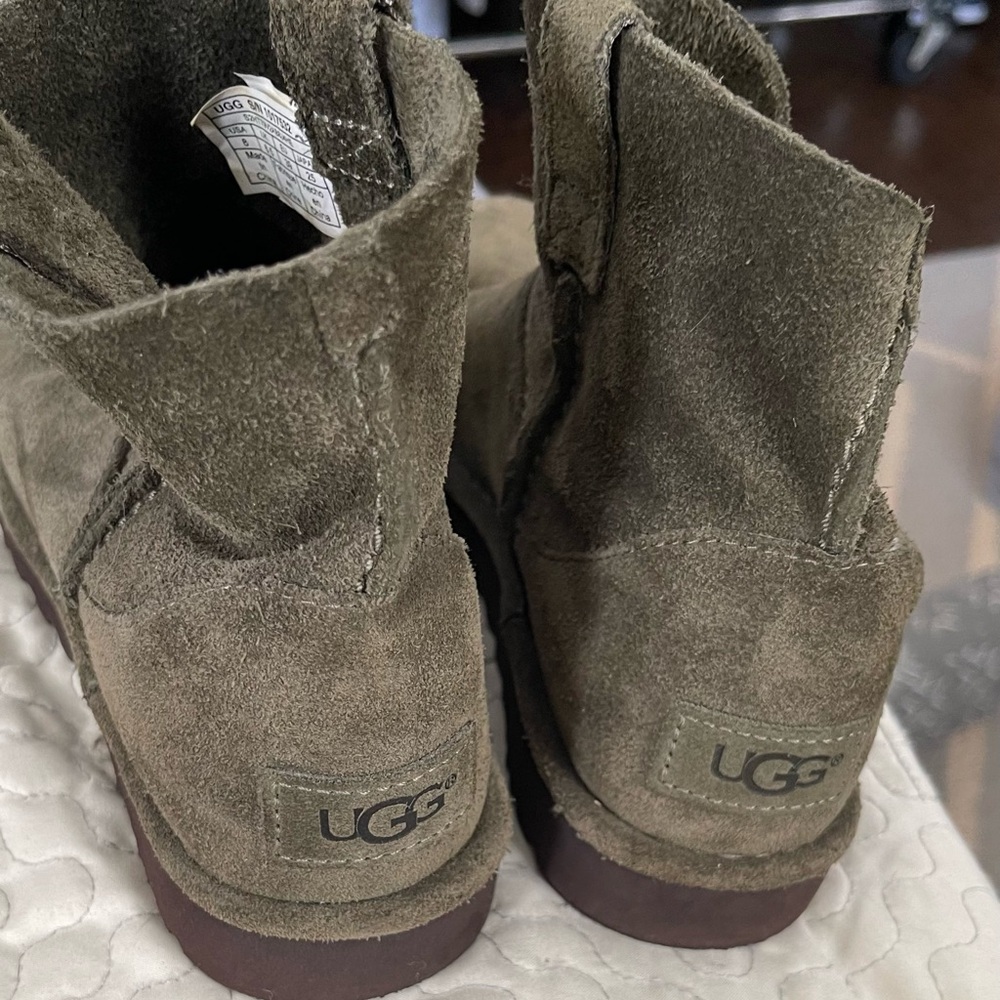 UGG Suede Boots - Forest Green